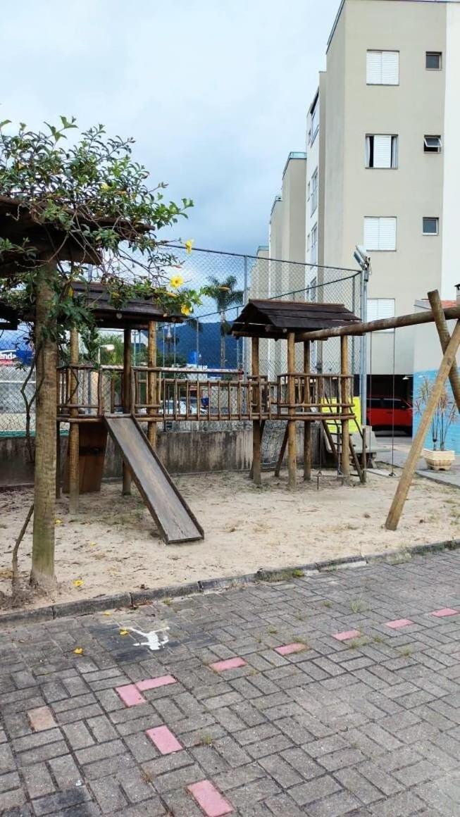 Apartamento Com Piscina Churrasqueira Em Ubatuba Apartment Exterior foto